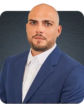 Izhar Lugaro | Paralegal